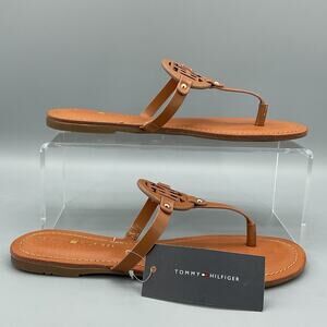 NEW Tommy Hilfiger Women’s Litzy Logo Flat T-Strap Sandals Brown Size 8.5M